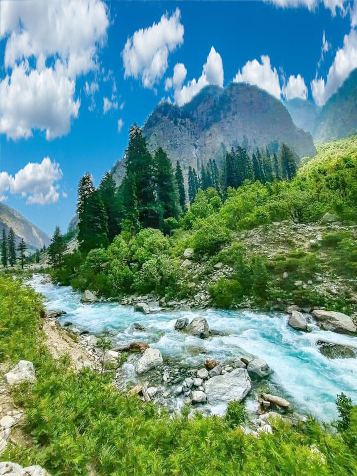 3 Days Naran Kaghan Babusar Top / Shogran